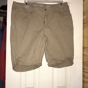 Women’s Bermuda/ khaki shorts. Size 14
